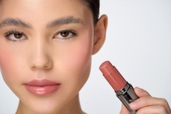 Кремовые румяна в стике CREAMY GLOW BLUSH STICK тон Baby Peach