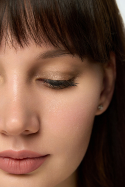 Стойкие тени-карандаш для век OK BEAUTY/ OK BEAUTY LONG LASTING EYESHADOW STICK в оттенке LEO