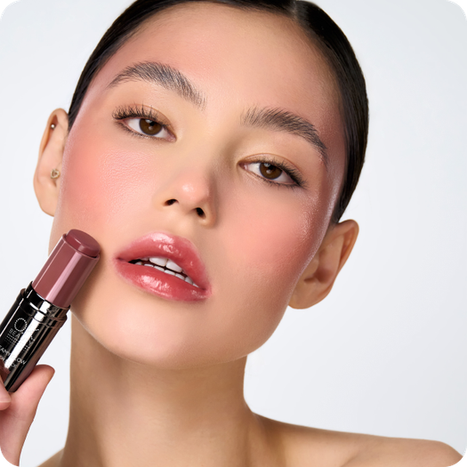 Как правильно наносить кремовые румяна: ТОП-3 способа