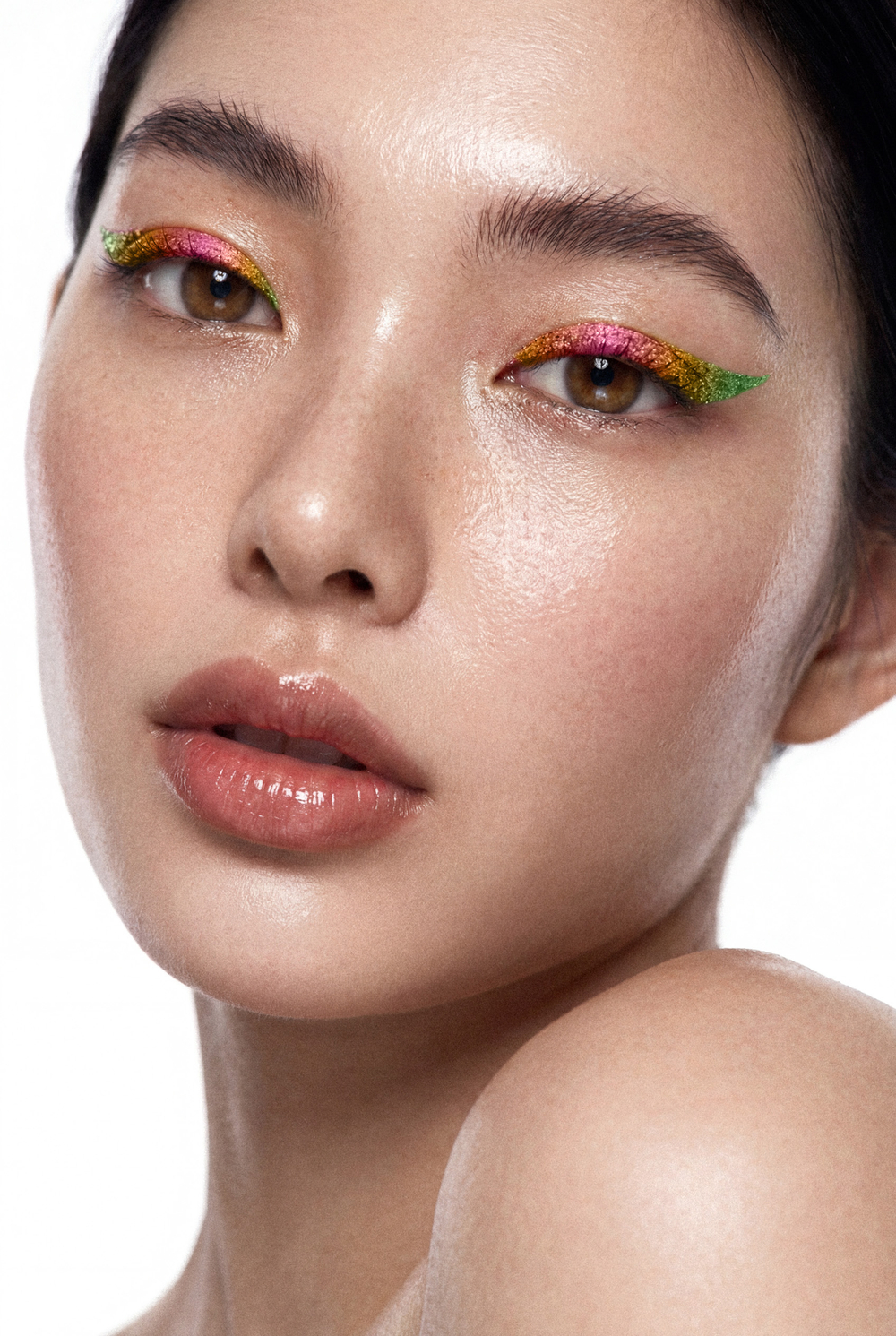 Дуохромный стойкий карандаш для глаз OK BEAUTY HYPNOCHROME