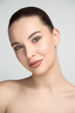 Увлажняющая стойкая матовая помада OK BEAUTY LONG LASTING SILK MATTE LIPSTICK