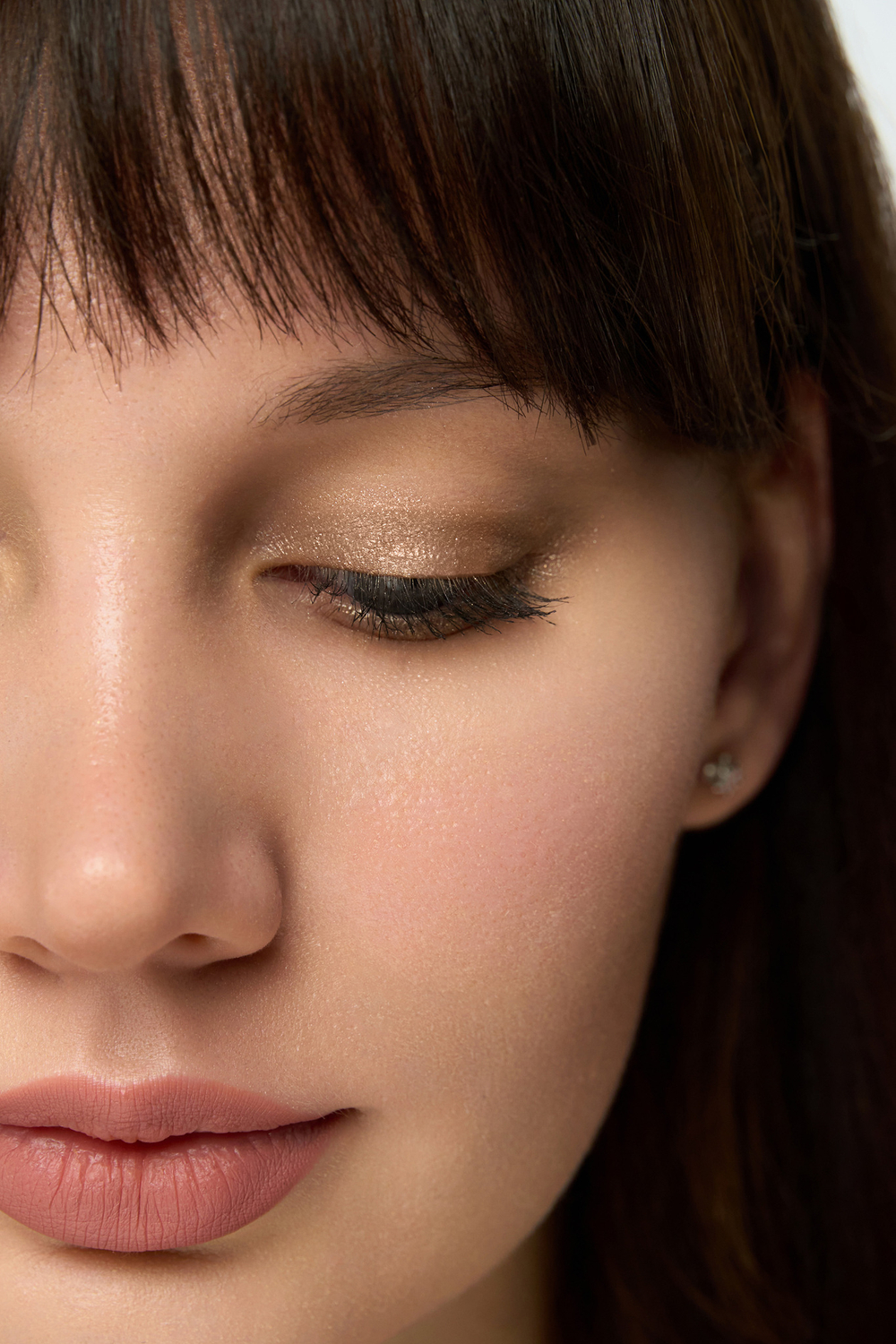 Стойкие тени-карандаш для век LASTING EYESHADOW STICK