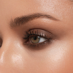 Стойкие тени-карандаш для век LONG LASTING EYESHADOW STICK в оттенке CHOCOLATE