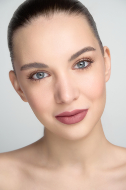 Увлажняющая стойкая матовая помада OK BEAUTY LONG LASTING SILK MATTE LIPSTICK