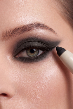 Стойкие тени-карандаш для век LONG LASTING EYESHADOW STICK