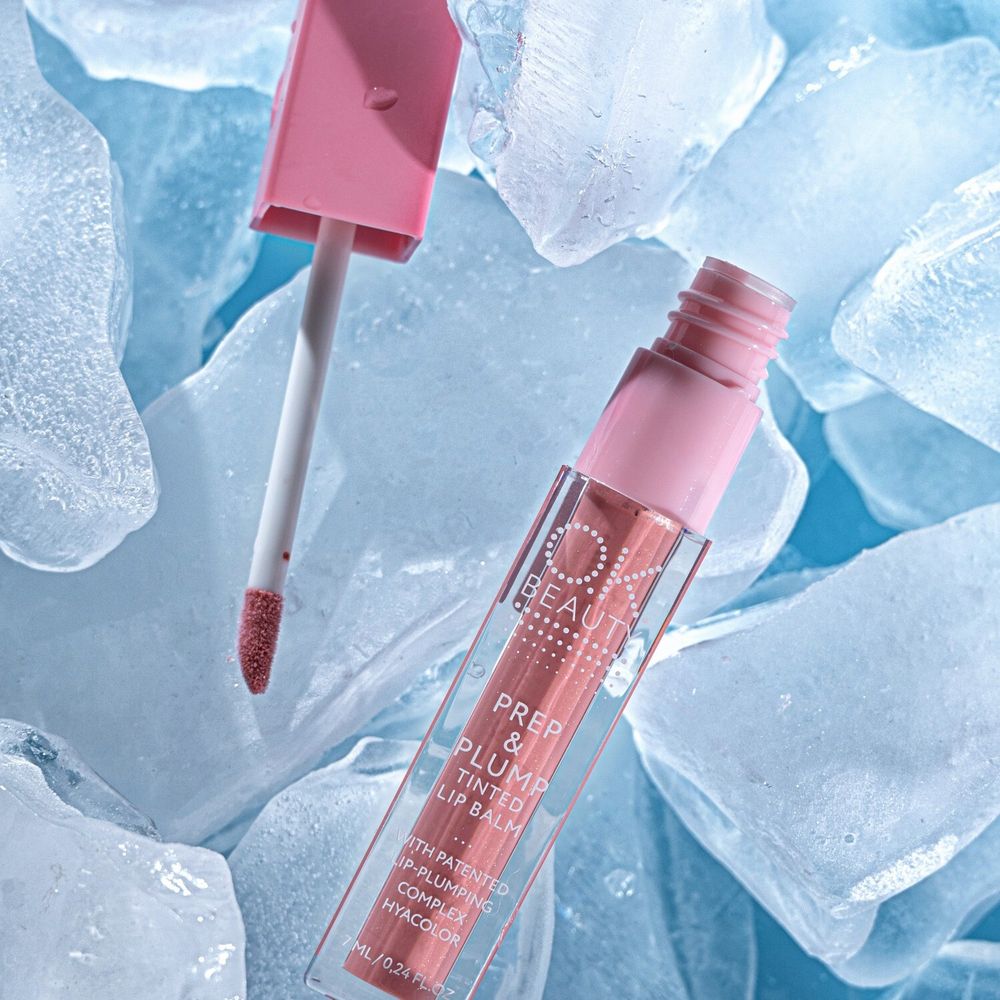 Обветренные губы: 3 фактора, которые усугубляют сухость, и способы с ними бороться