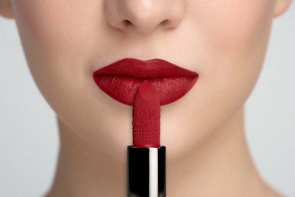 Увлажняющая стойкая матовая помада OK BEAUTY LONG LASTING SILK MATTE LIPSTICK
