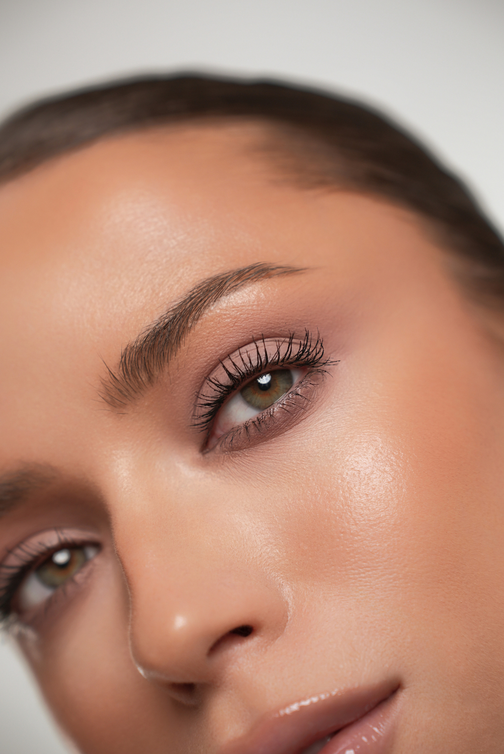 Стойкие тени-карандаш для век LONG LASTING EYESHADOW STICK
