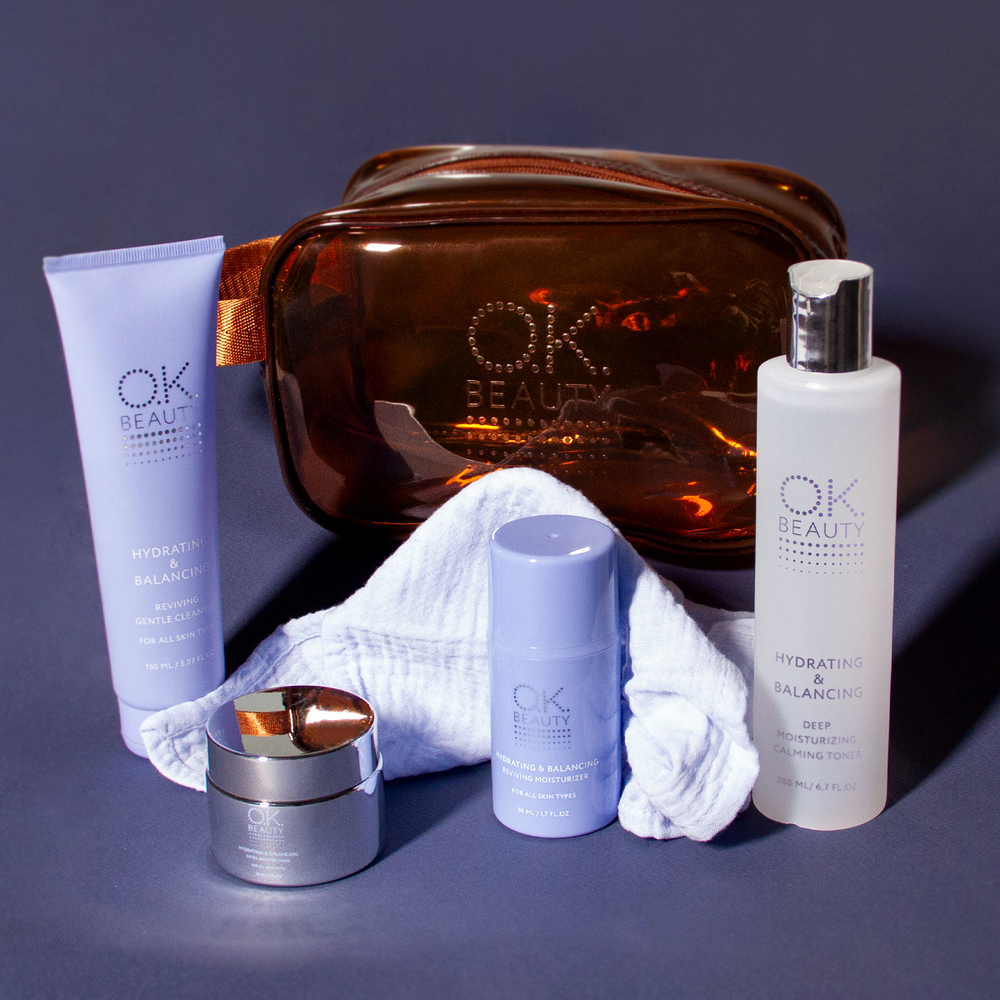 Набор увлажняющих средств OK BEAUTY HYDRATING & BALANCING в косметичке