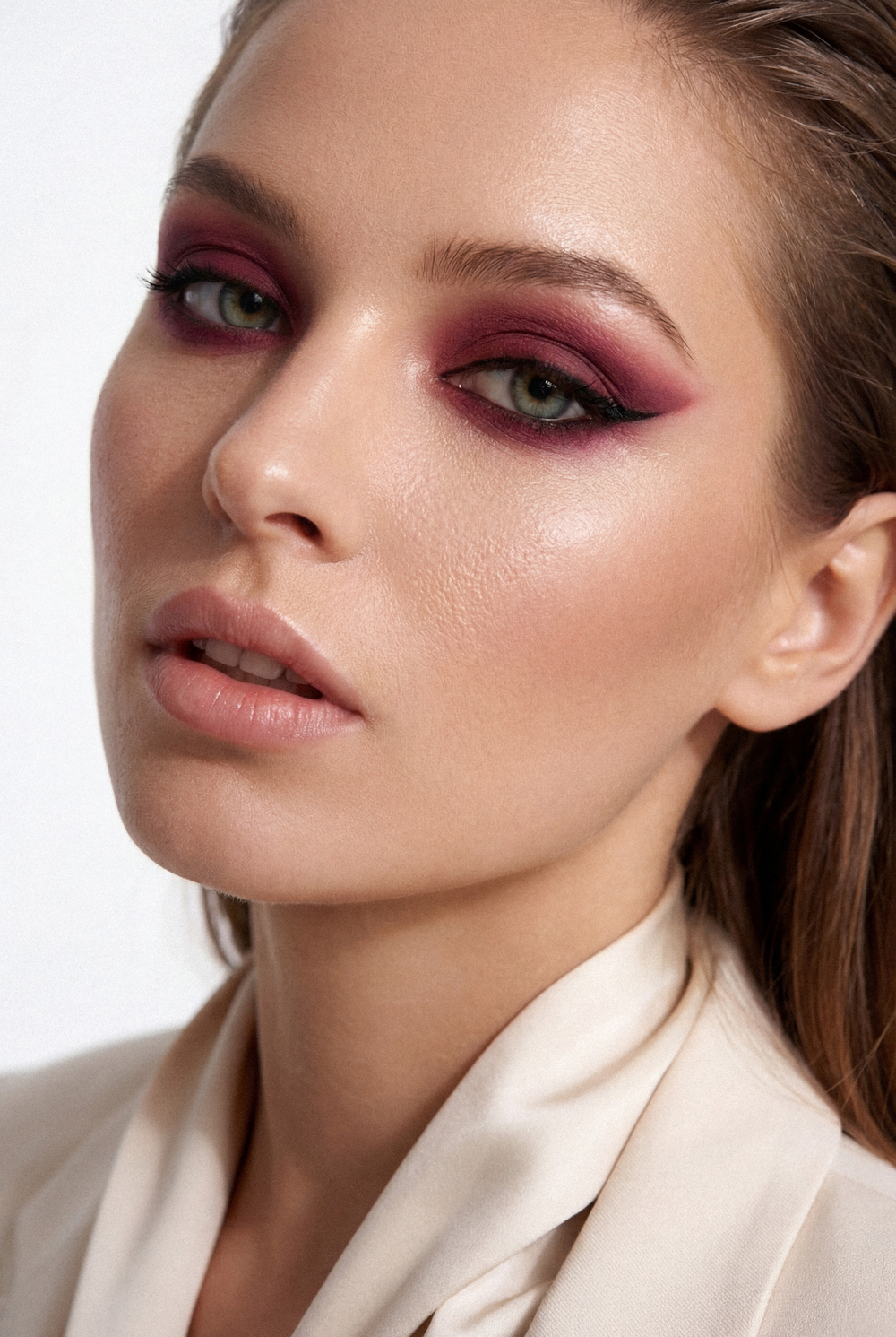 Стойкие тени-карандаш для век LONG LASTING EYESHADOW STICK