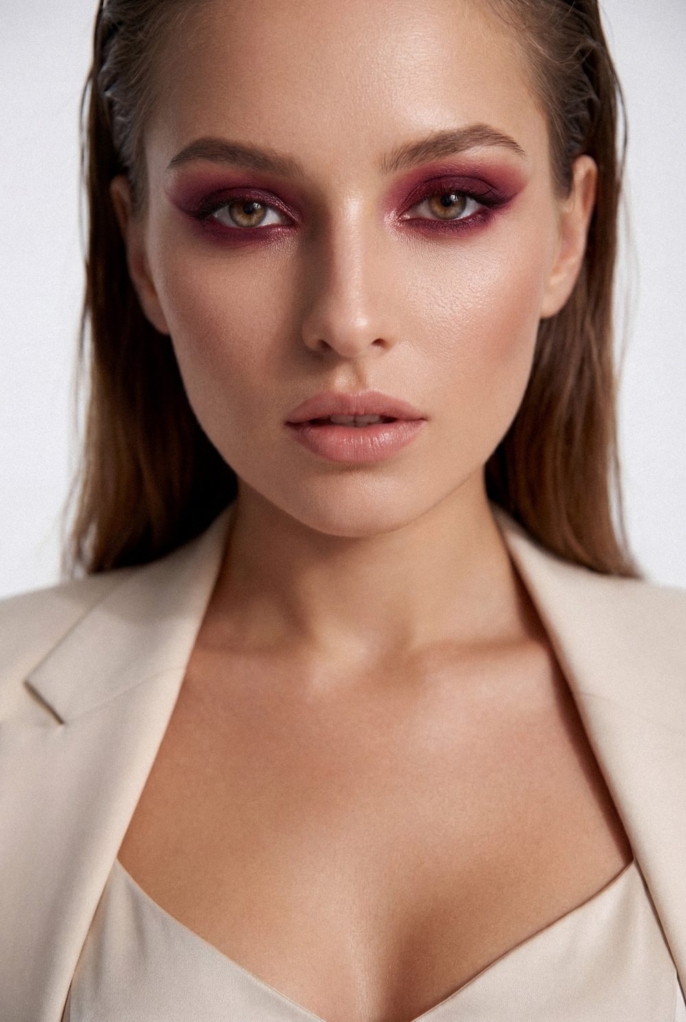 Стойкие тени-карандаш для век LONG LASTING EYESHADOW STICK