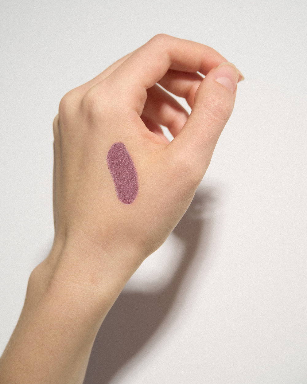 Увлажняющая стойкая матовая помада OK BEAUTY LONG LASTING SILK MATTE LIPSTICK