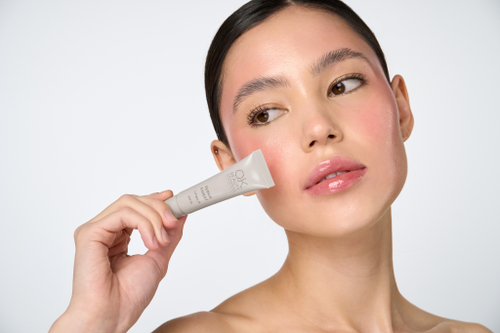 Восстанавливающий бальзам для губ с пептидами SPF 12 тон Clear