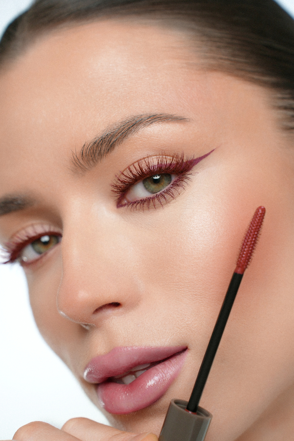 Термо - тушь для ресниц с эффектом объема OK BEAUTY EXTRA VOLUMЕ TUBING MASCARA тон Burgundy