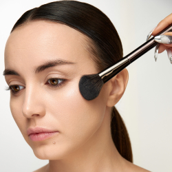 Кисть F01 для румян/хайлайтера OK BEAUTY