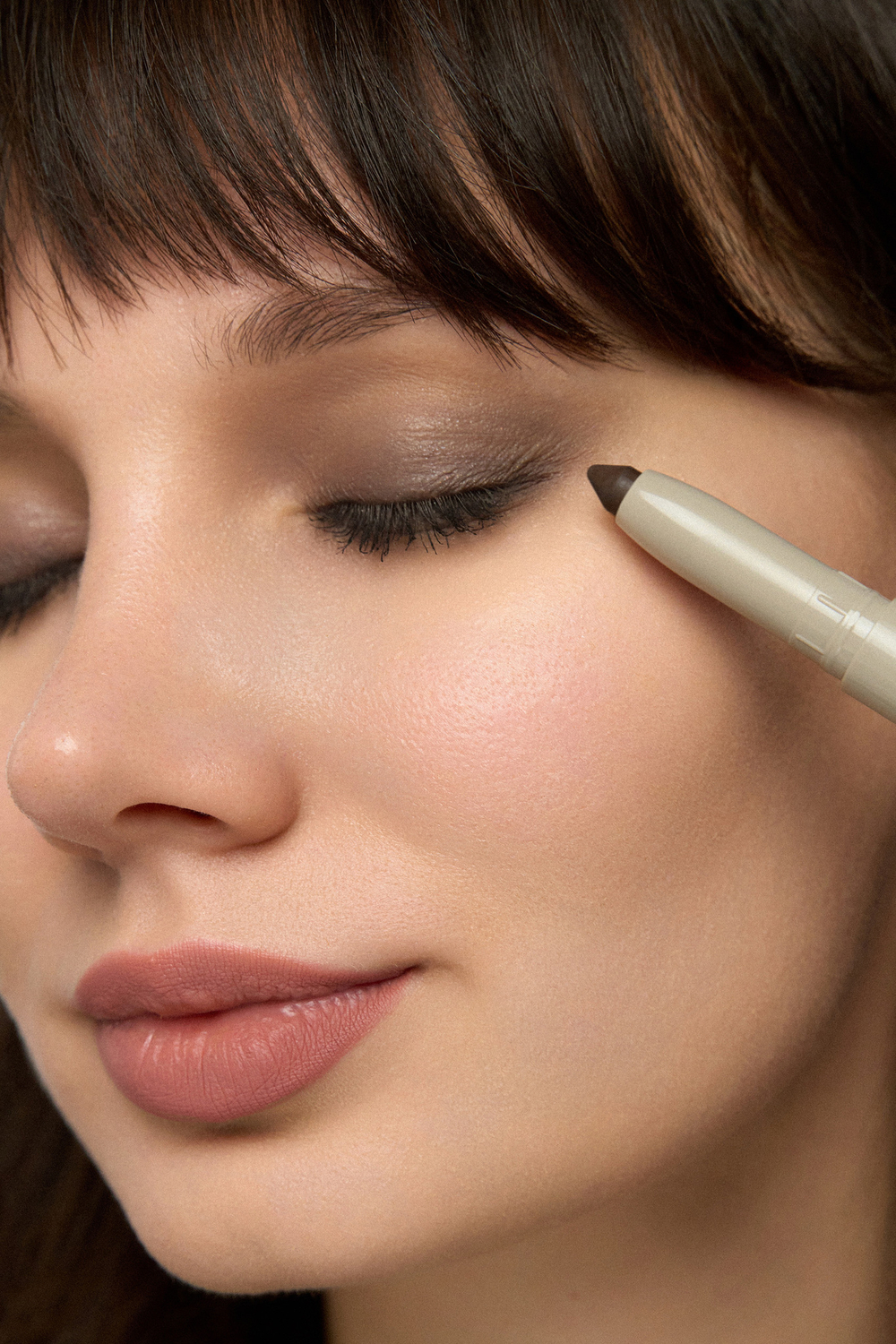 Стойкие тени-карандаш для век OK BEAUTY/ OK BEAUTY LONG LASTING EYESHADOW STICK в оттенке TRUFFLE