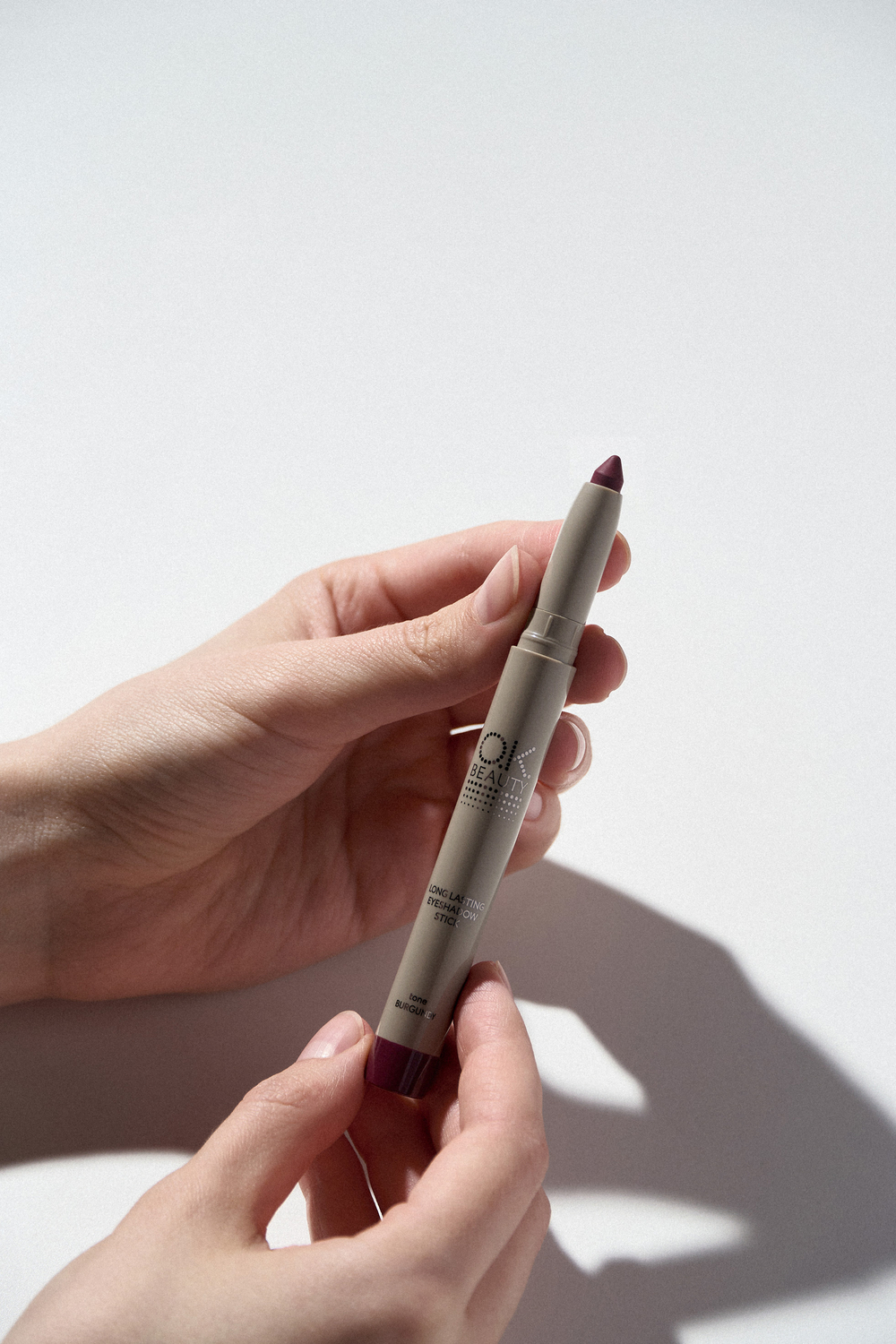 Стойкие тени-карандаш для век LONG LASTING EYESHADOW STICK