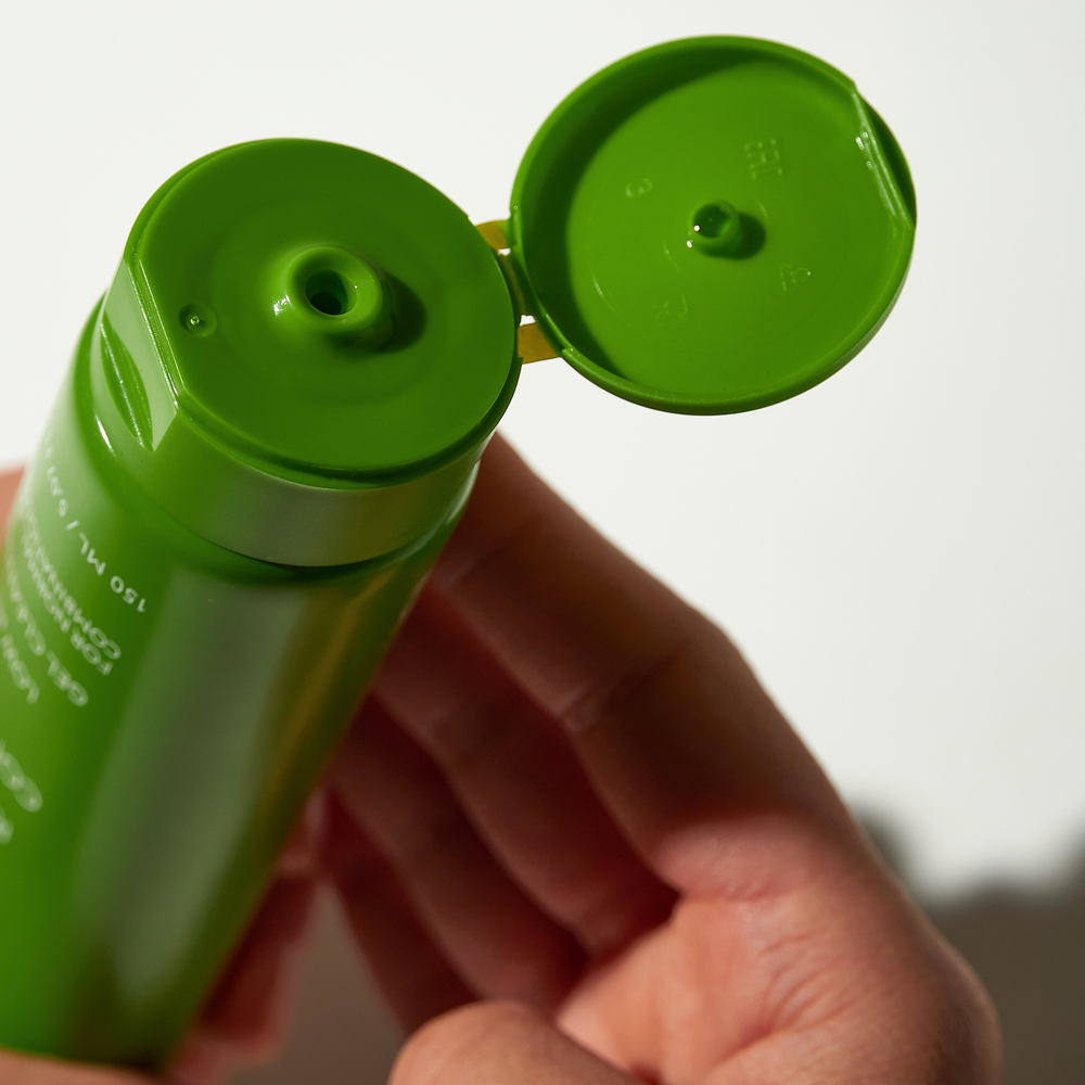 Гель для умывания с АНА/BHA кислотами и ниацинамидом OK BEAUTY REDUCE & CONTROL LOW PH GEL CLEANSER