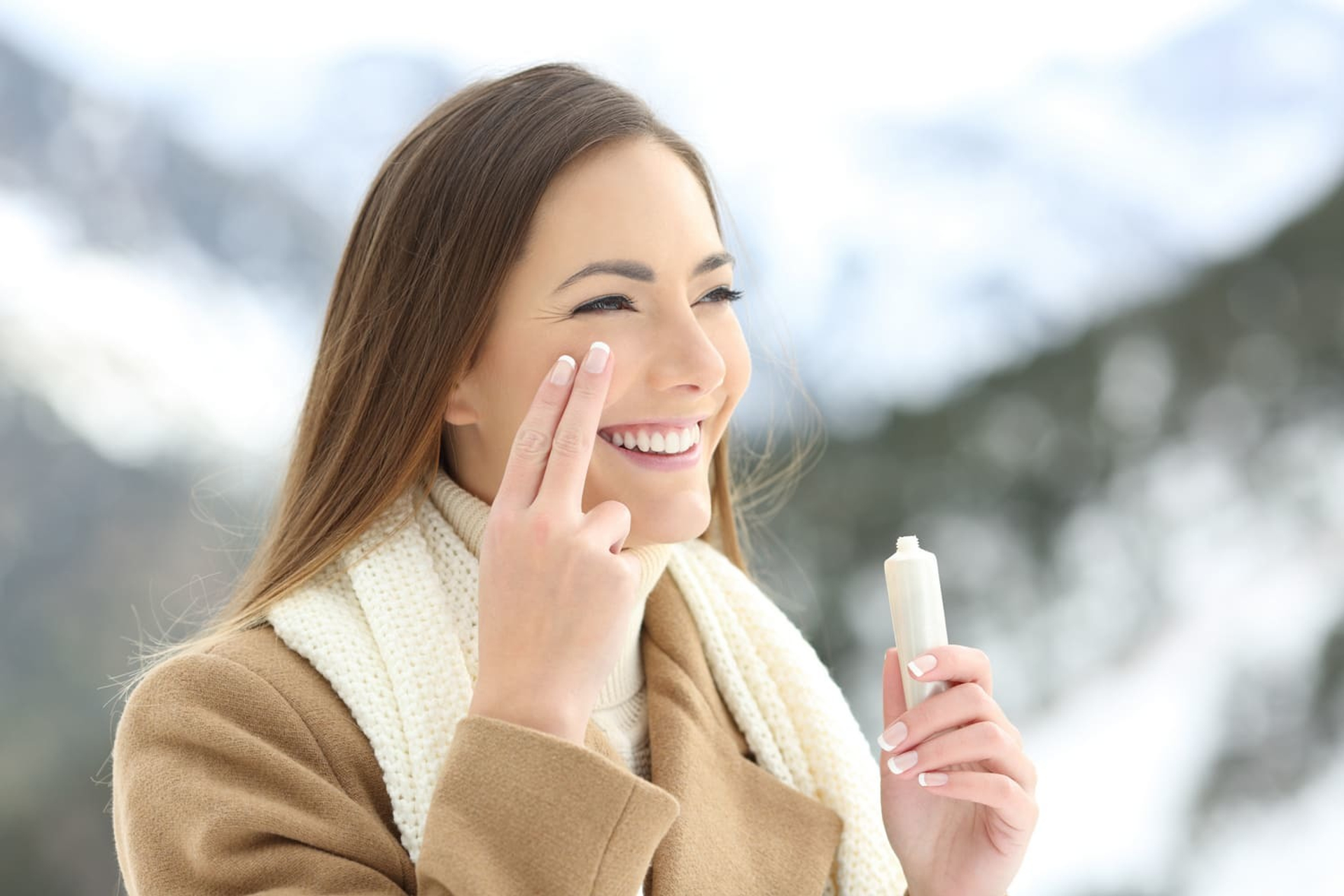 Уход за лицом с spf: почему защита от солнца важна даже зимой