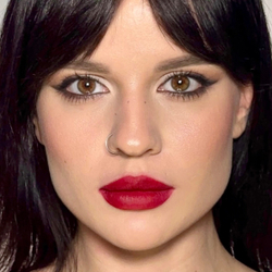 Стойкий карандаш для губ OK BEAUTY COLOR SALUTE SLIDE & STAY