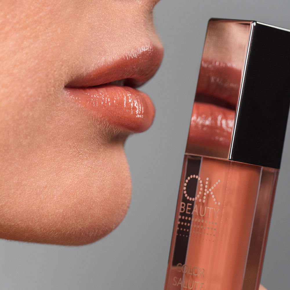 Блеск-глазурь для губ OK BEAUTY COLOR SALUTE LIGHT WEIGHT