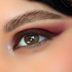Стойкий карандаш для глаз OK BEAUTY COLOR SALUTE SLIDE & STAY в оттенке BURGUNDY