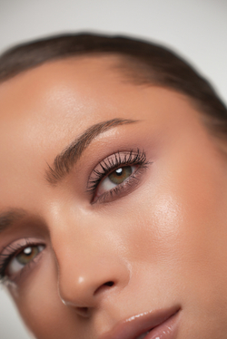 Стойкие тени-карандаш для век LONG LASTING EYESHADOW STICK