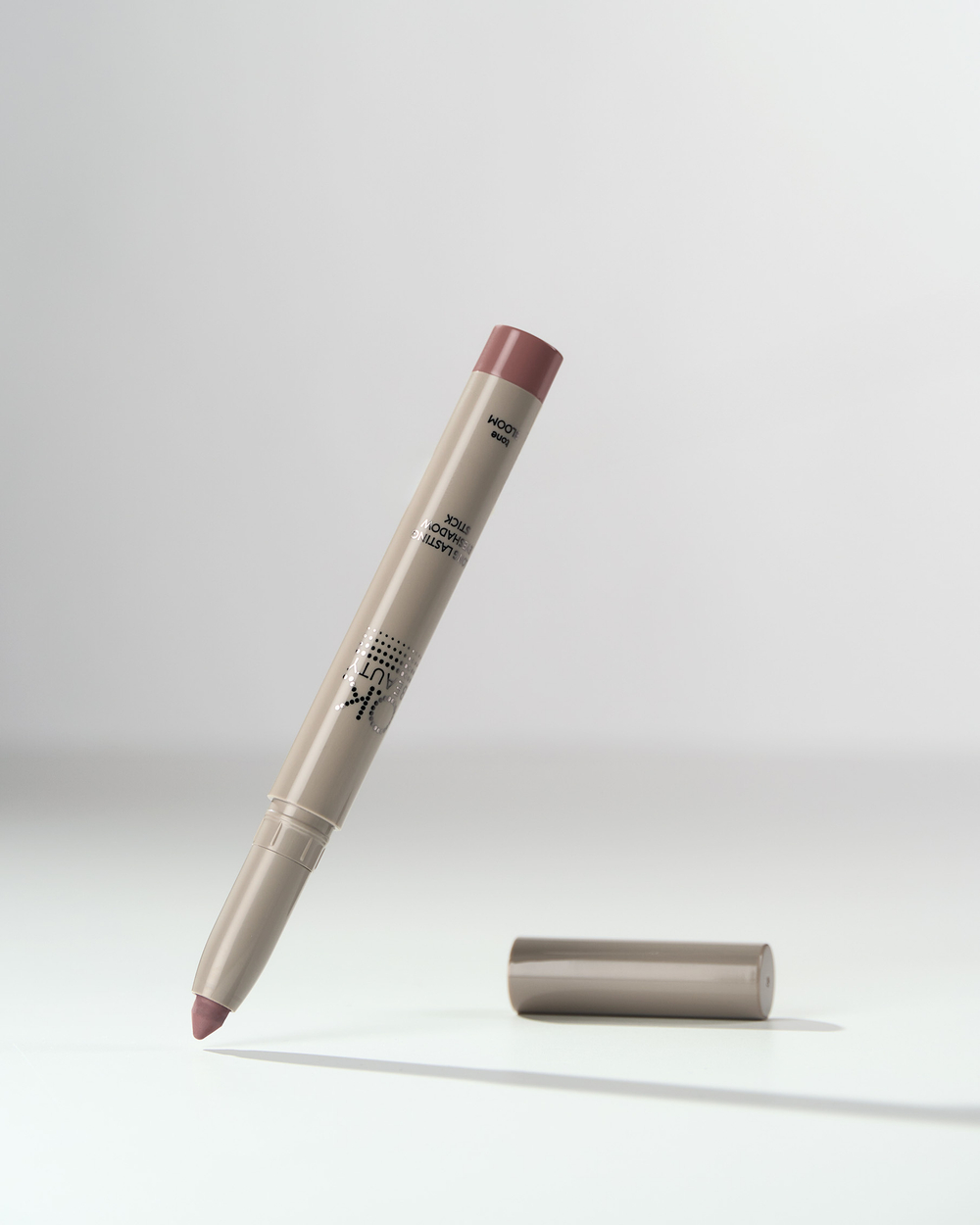 Стойкие тени-карандаш для век LONG LASTING EYESHADOW STICK